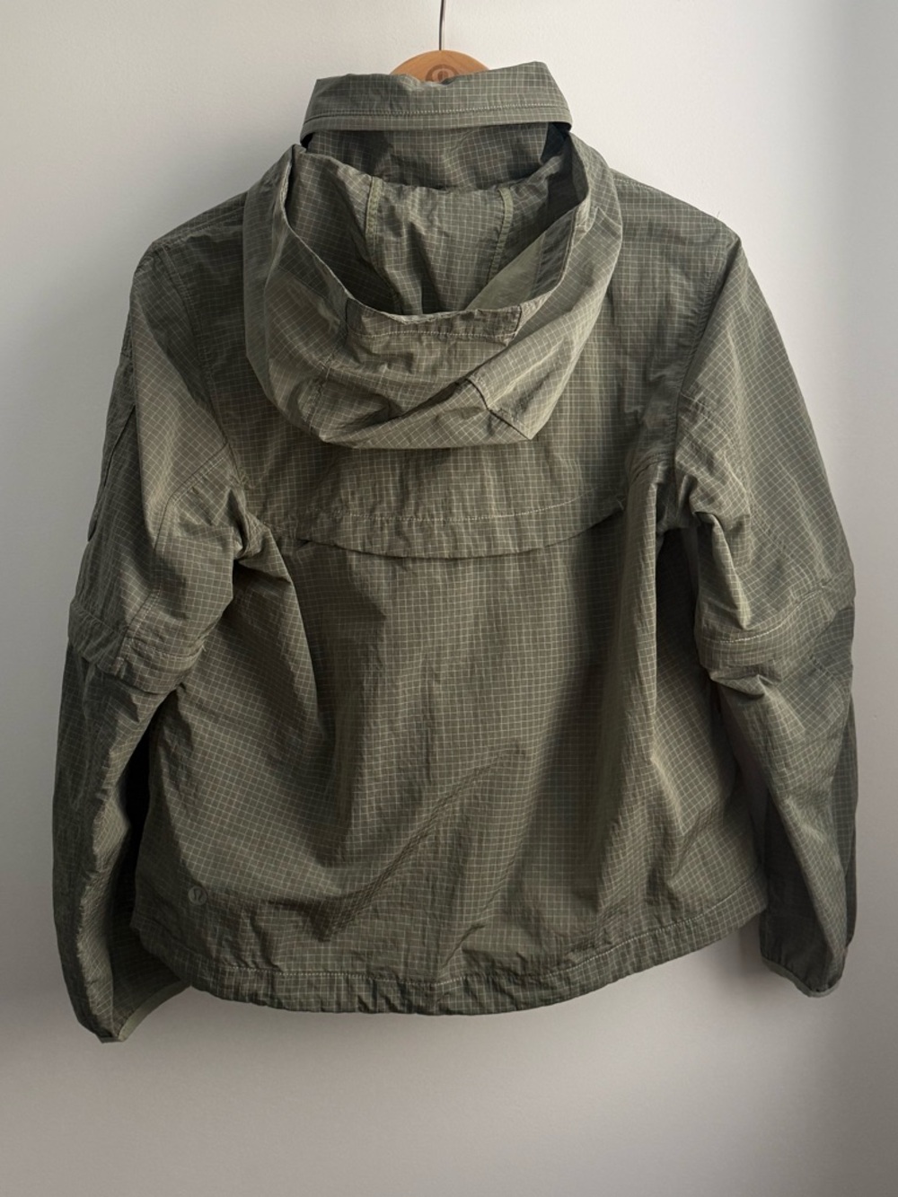 lululemon convertible hiking jacket - Picture 2 of 16